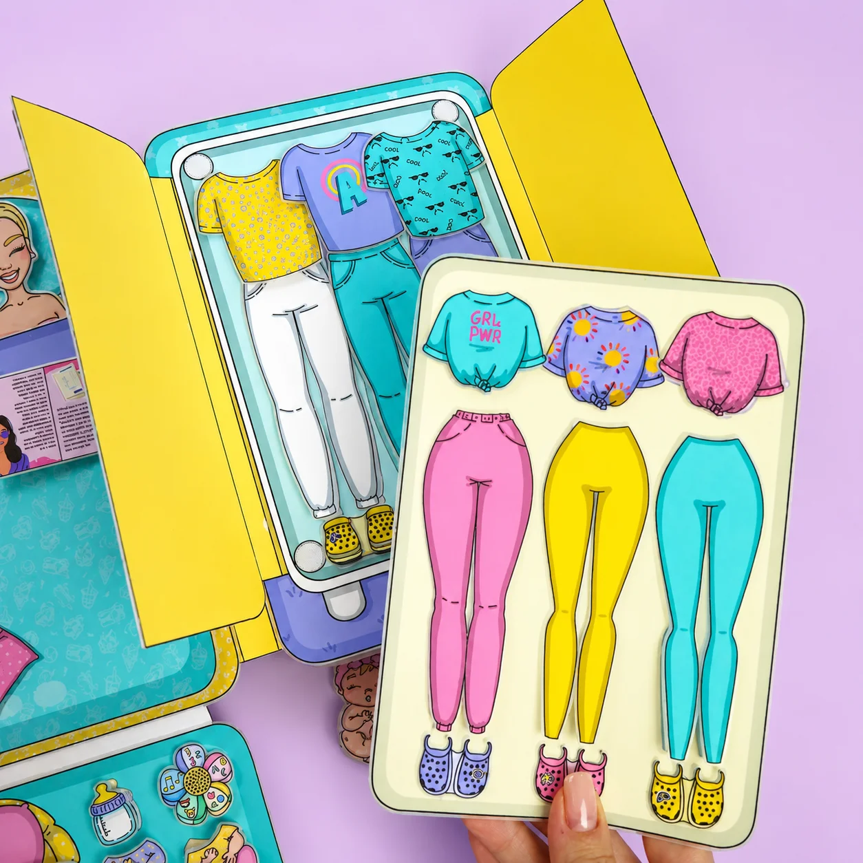 Guarda-roupa com roupinhas para trocar quantas vezes quiser